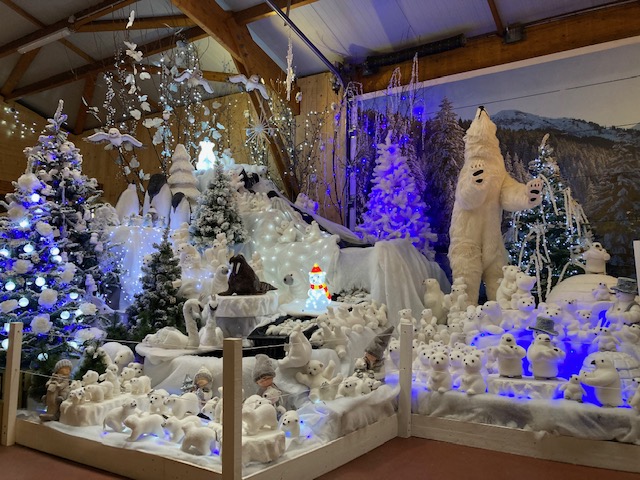 Ourson blanc assis à poser ou suspendre 13 cm - Fééric Lights